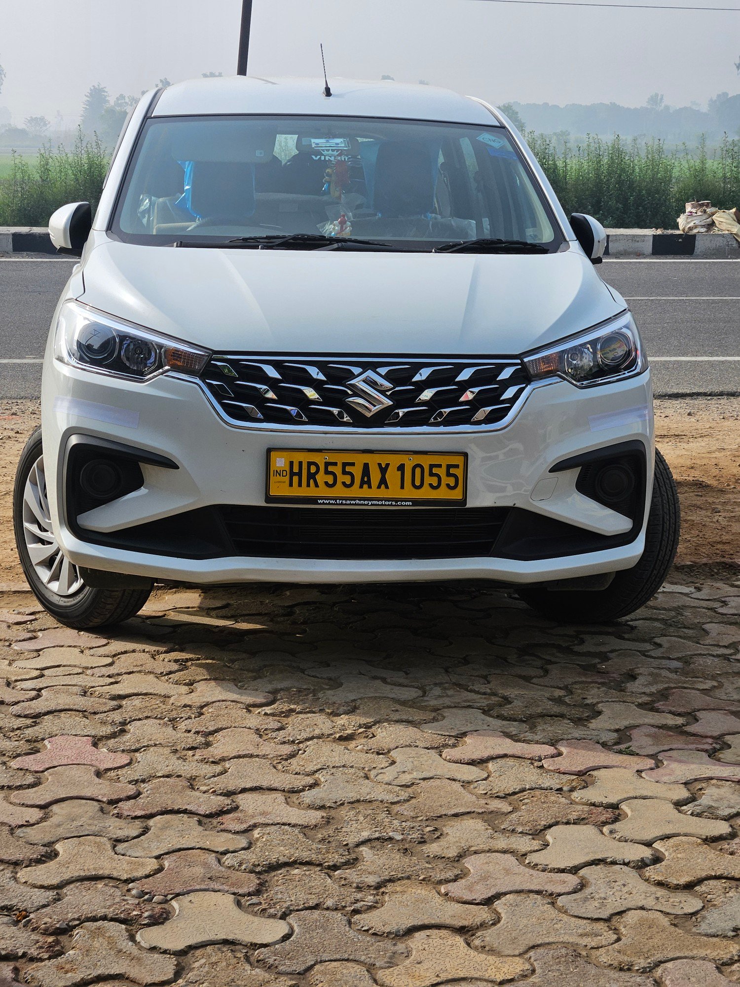 Maruti Ertiga taxi rental in Delhi